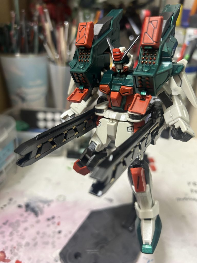 フルオープンアタックしたかんじだとこんな感じです。やっぱいいですね、フルオープンアタックw劇場版SEED見て、かっこいい機体がいっぱいあって感動しました。てかマイティストライクフリーダムがやばすぎて作りたすぎてヤバイです。早よ発売日ならないかなぁww