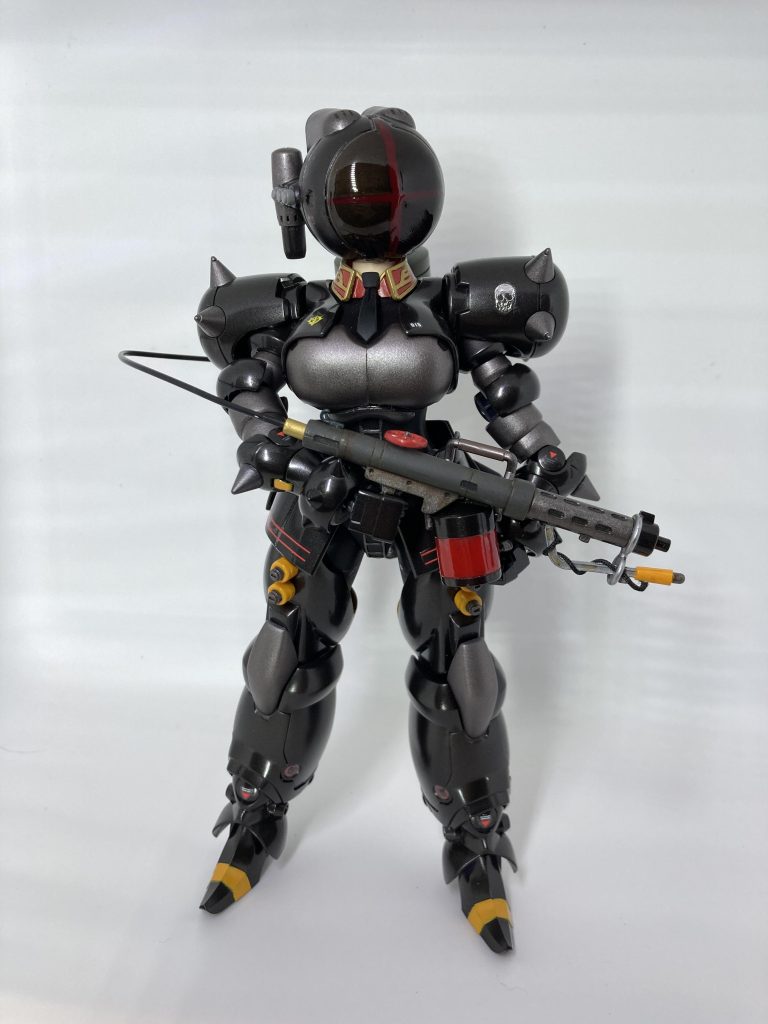 火炎放射器を噴射するギャン子