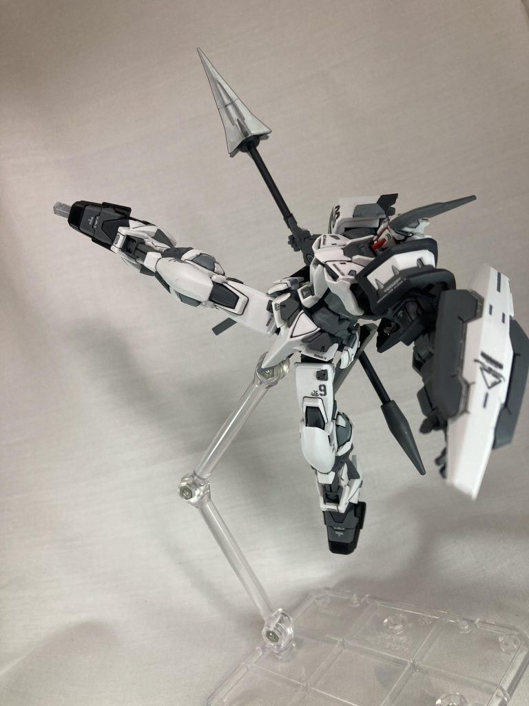 アクション監督が4回目あたりから扱いに困りそうな爪先ナイフ