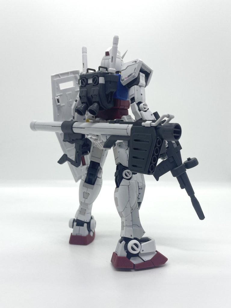 RG 1/144 RX-78-2 GUNDAM–3枚目/制作者：KNIGHT KINGZ