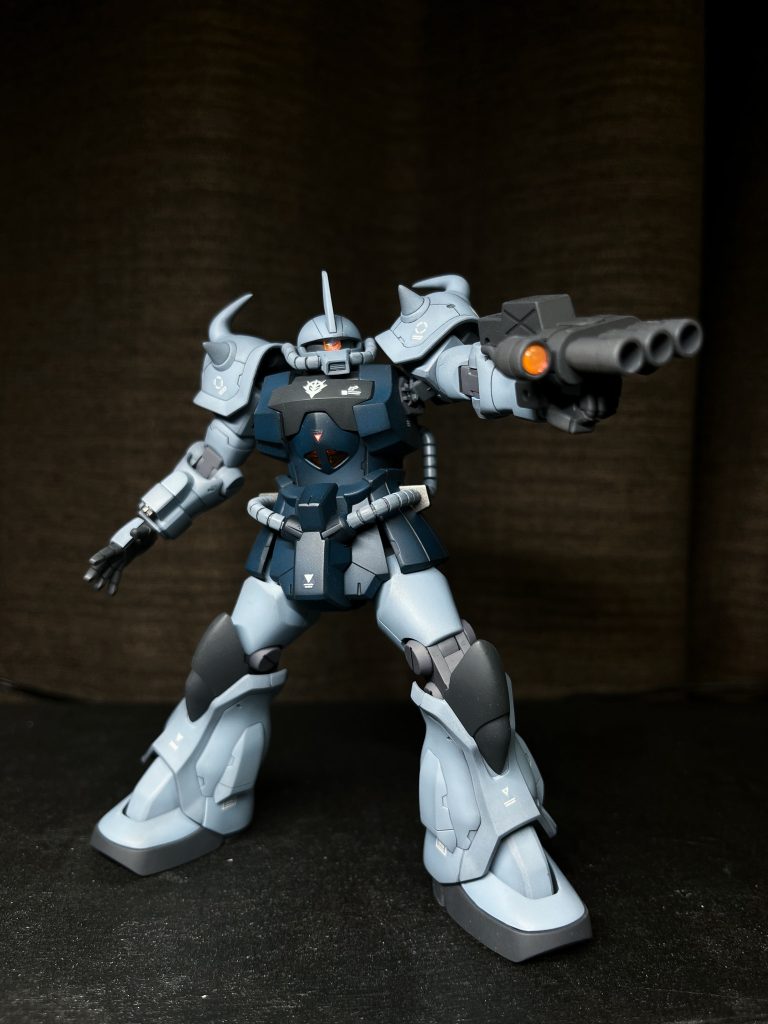 Hアイズの透明パーツが床に落ちた時の絶望感(一個無くしました)