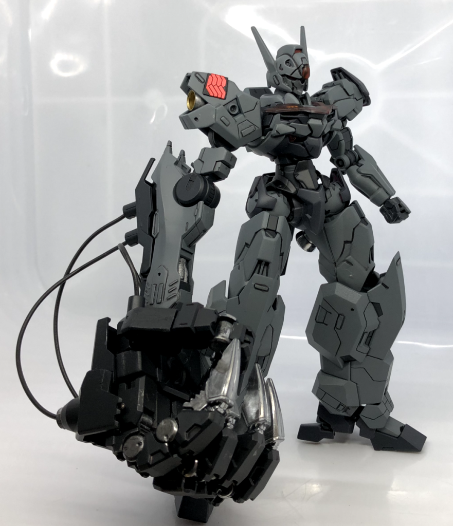 左右非対称とかアンバランスな機体すき