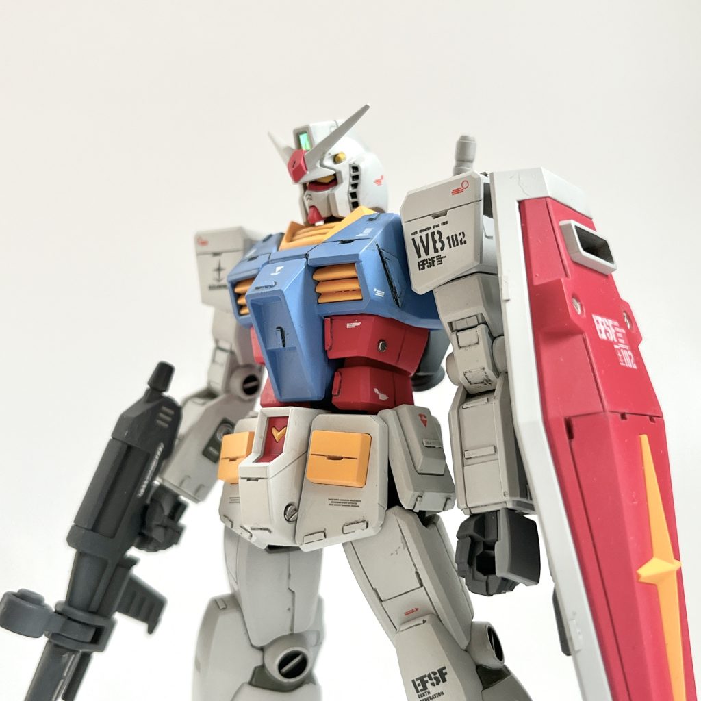 頭部カメラはラピーテープを貼っているのきれいに反射してくれます。