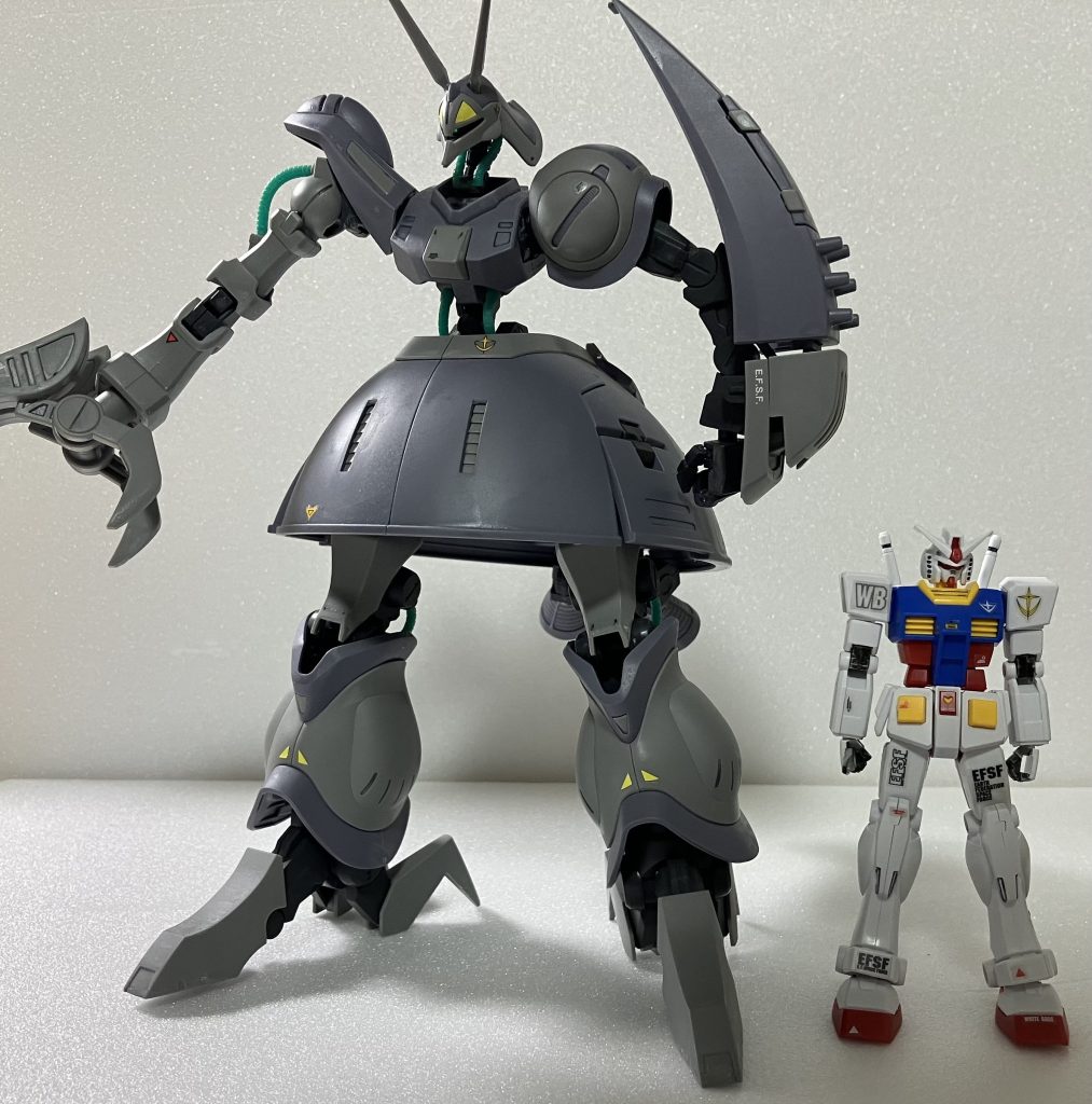多分必要ないであろうトライアルキットガンダムとの大きさ比較。