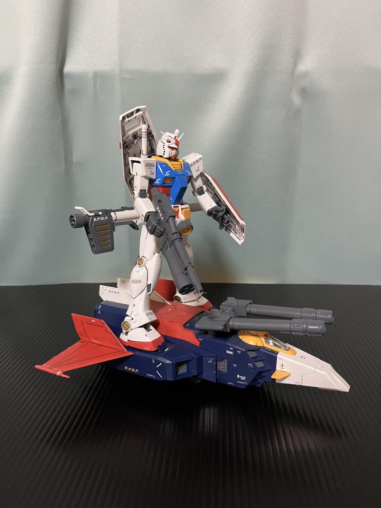 ガンダムアンドGアーマー–2枚目/制作者：アッキー