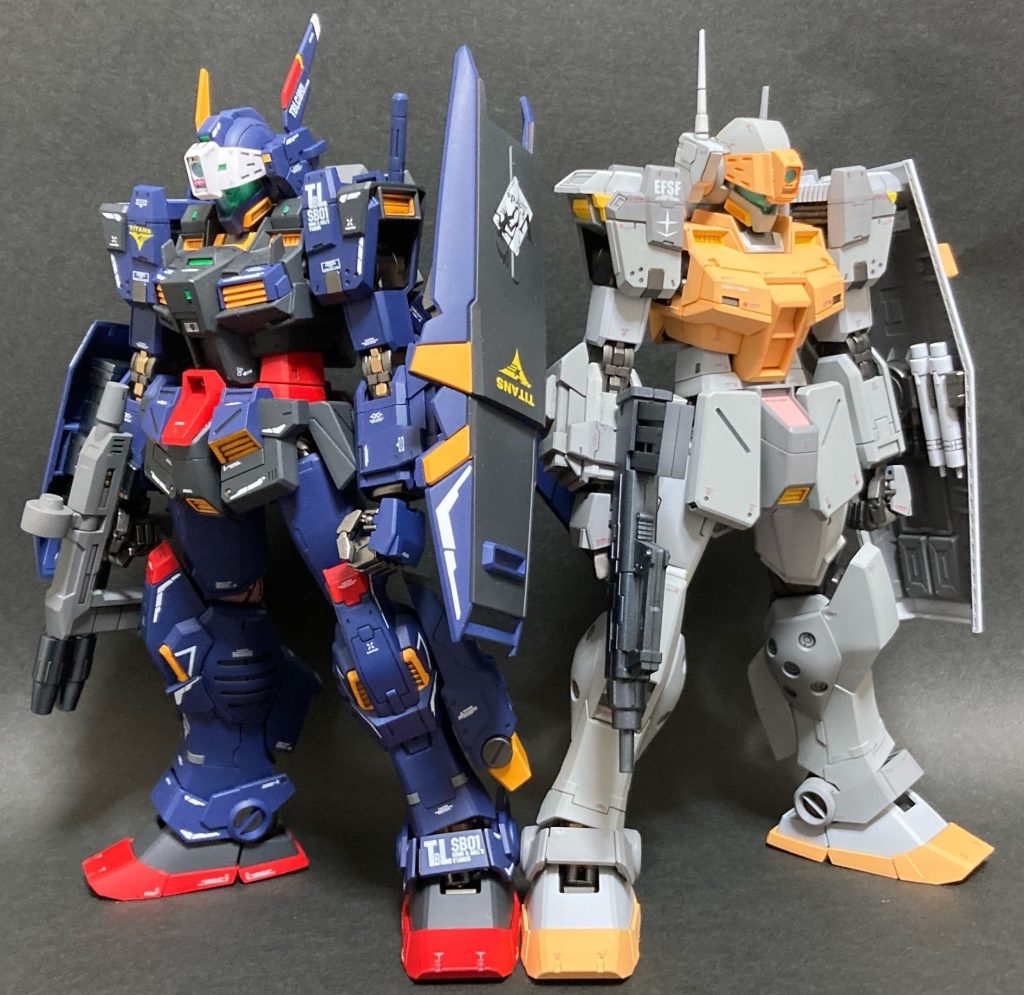 作成内容としての対になるようにもう一体のジムを同時作成しています(こちらは極度に彩度を下げ、装備やデカールも地味にしています笑)