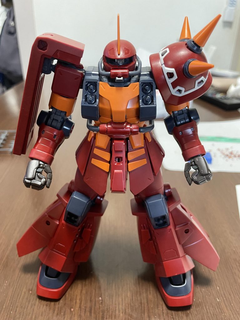 パチ組でも十分のかっこよさですね。 