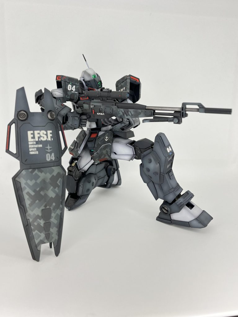 狙撃ポーズ、シールドを添えて🛡️