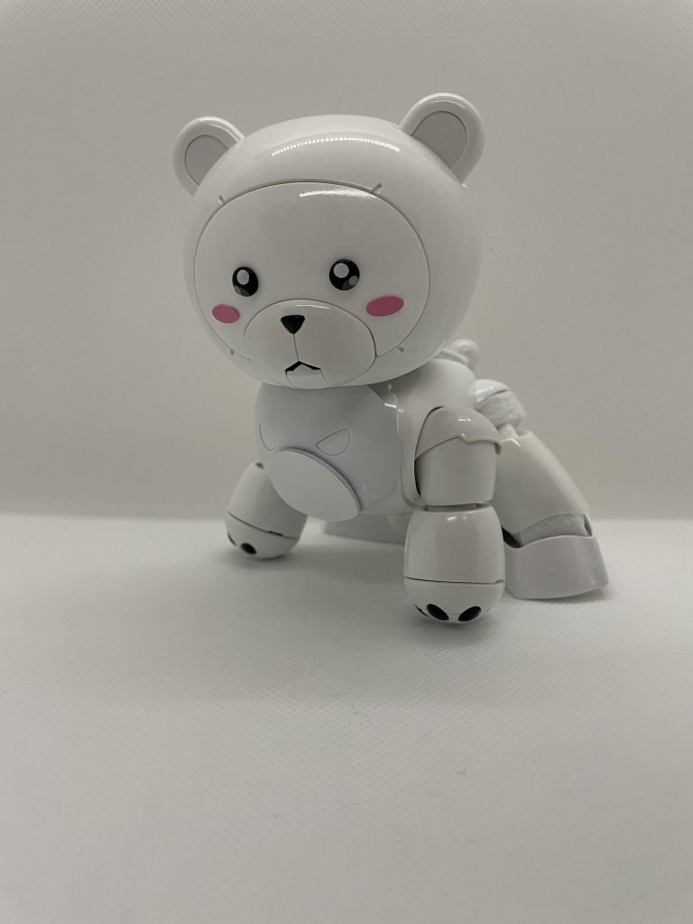 明らかに変形しました。名付けてABモード( アグレッシブベアモード)。四足歩行になり機動力アップ!