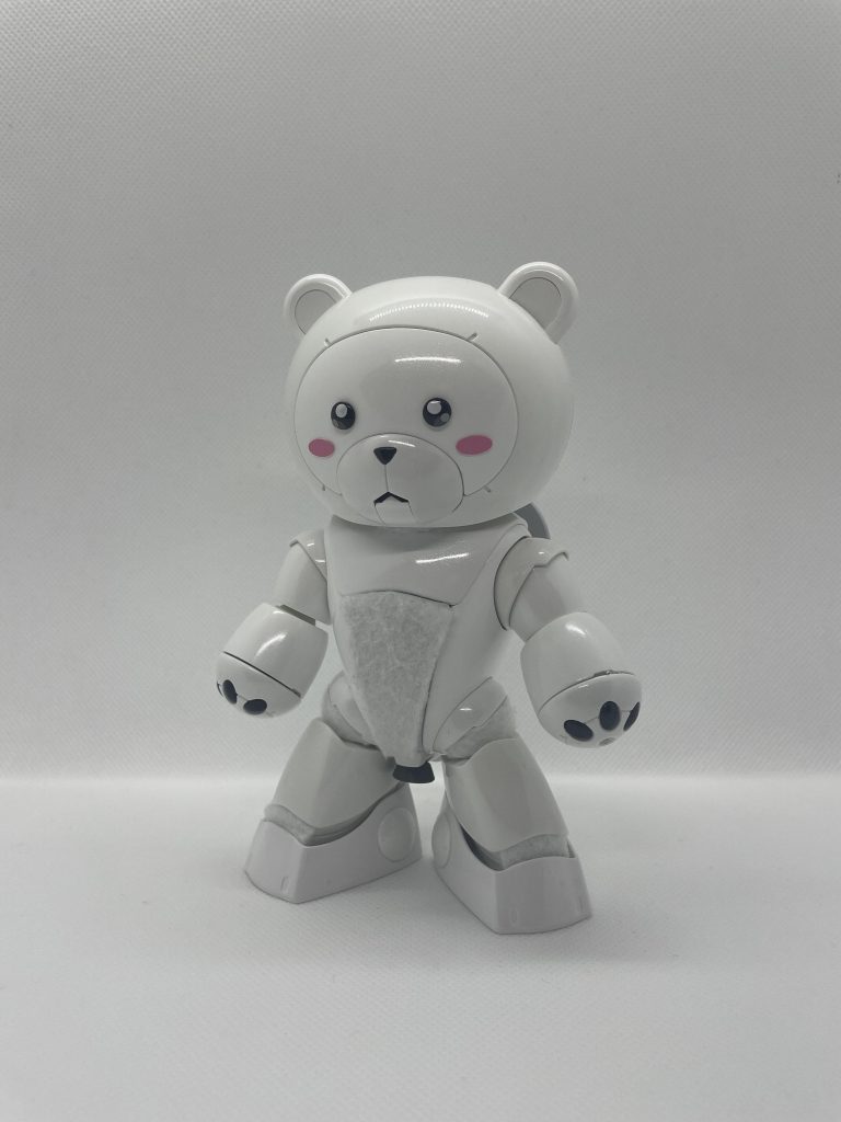 腹部がセルの第1形態っぽくて好みではなかったので、パーツに100均で購入したフェルト生地を貼っています。