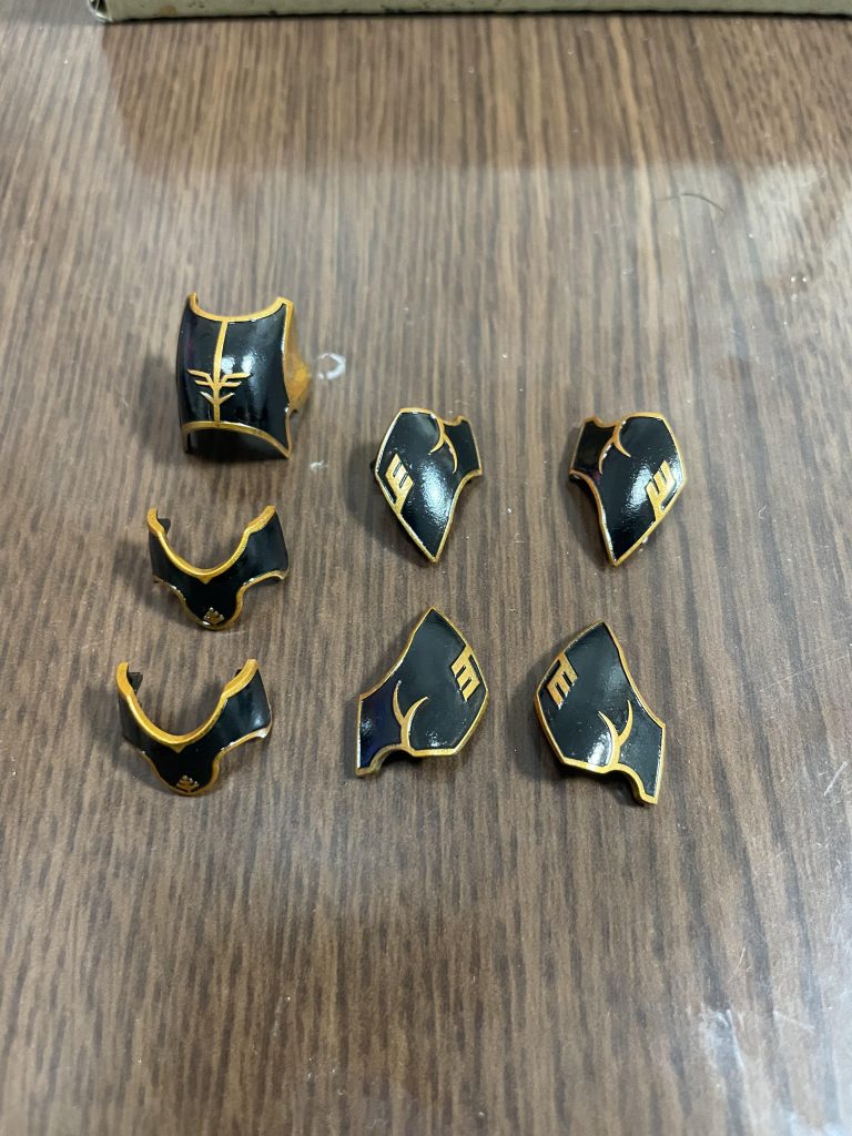 初めてエングレービングの塗装をエナメル拭き取りでやりました。自画自賛の出来😊でもこの後の作品で痛い目に😅