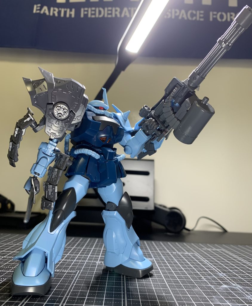 右舷強攻型グフカスタム