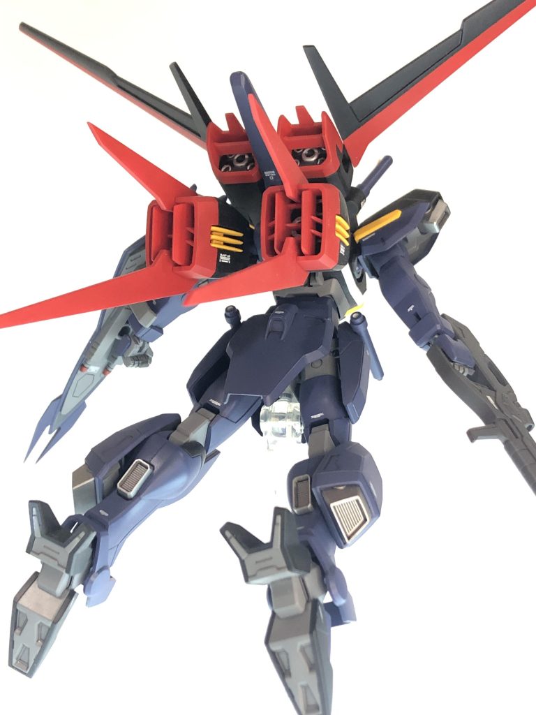 ジェットストライカーでは無く、エールを装備させています。