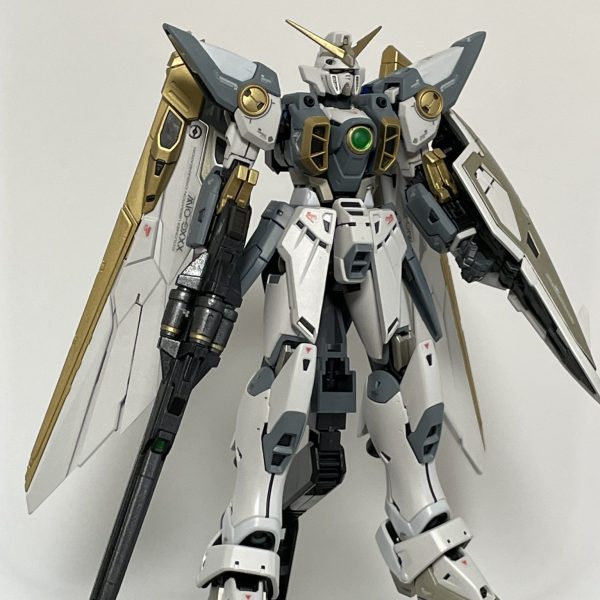 ウィングガンダム　スノーホワイトっぽく