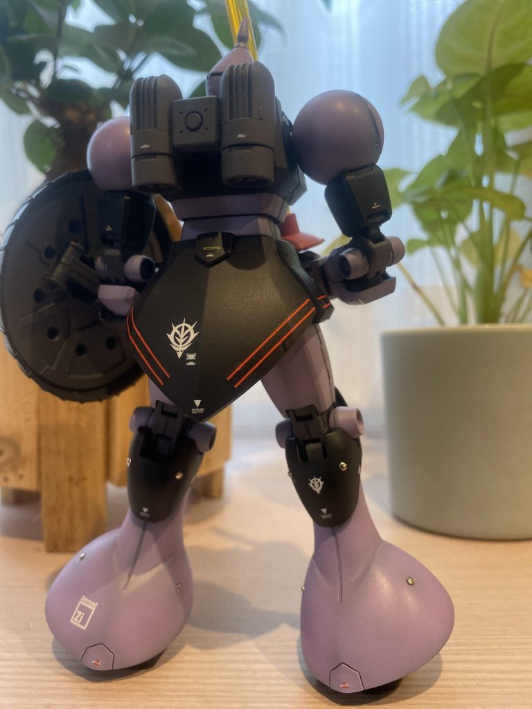 塗装とガンダムデカール&余り物デカールのミックス