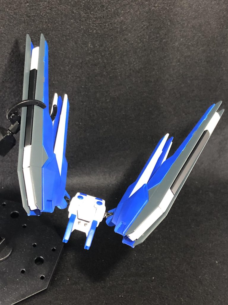 コアランダー劇場公開前から作り始めてたけど、後からプラウドディフェンダーが出てきて何とも言えない気分に・・・似せて作ったのではありません！作ったものが似ていたのです！羽を金ピカにしようとも思ったけど、当初のプラン通りにしました