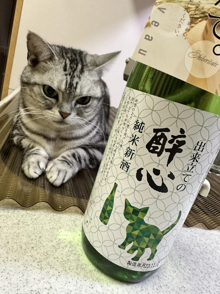 　まだまだ店頭に欲しい商品は復活しないにもかかわらず、プレバンでは欲しい物ばかり出てメーカーに対して黒い感情が渦巻く昨今です。皆様は心穏やかにお過ごしでしょうか（笑）。　自身、久しぶりの投稿となりました。自分がサボっていたその間も、このGUNSTAの運営様にはいろいろと日々大変な仕様変更を積み重ね、素晴らしい交流の場を維持してくださり頭が下がる想いです。おかげで得られるガンプラ制作のモチベーション向上と、同好の方達との交流はかくも楽しいものだと改めて感じております。ありがとうございます。このサイトと見ていただける皆様がいなければ、FA-ZZは完成しませんでしたよ。最近制作ペースが減ってはきていますが、今後も変わらず運営様、見てくださる皆様、よろしくおねがいします。さて、次は何作ろうかな。