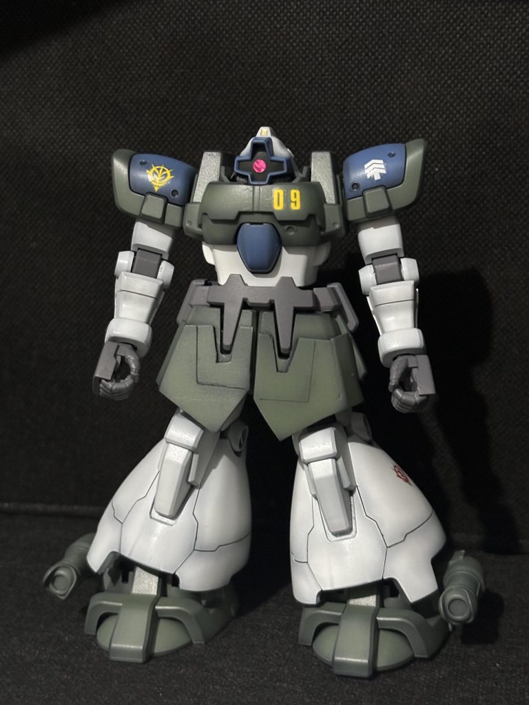 各武装を外した状態です。本体は合わせ目消しをしたくらいで特に改造等はしていません。