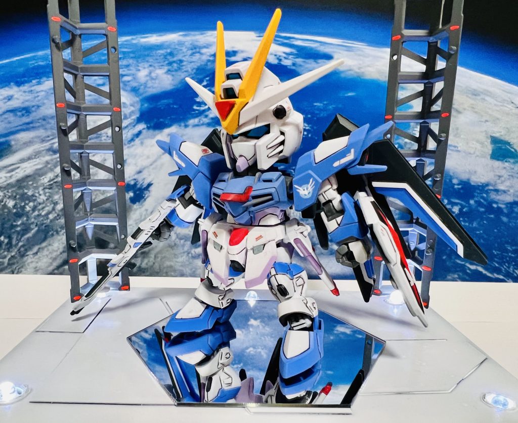 機動戦士ガンダムSEED FREEDAM SDガンダム EXスタンダード ライジングフリーダムガンダム 発進シーケンス風ジオラマ付き塗装済み完成品–4枚目/制作者：H4co Y