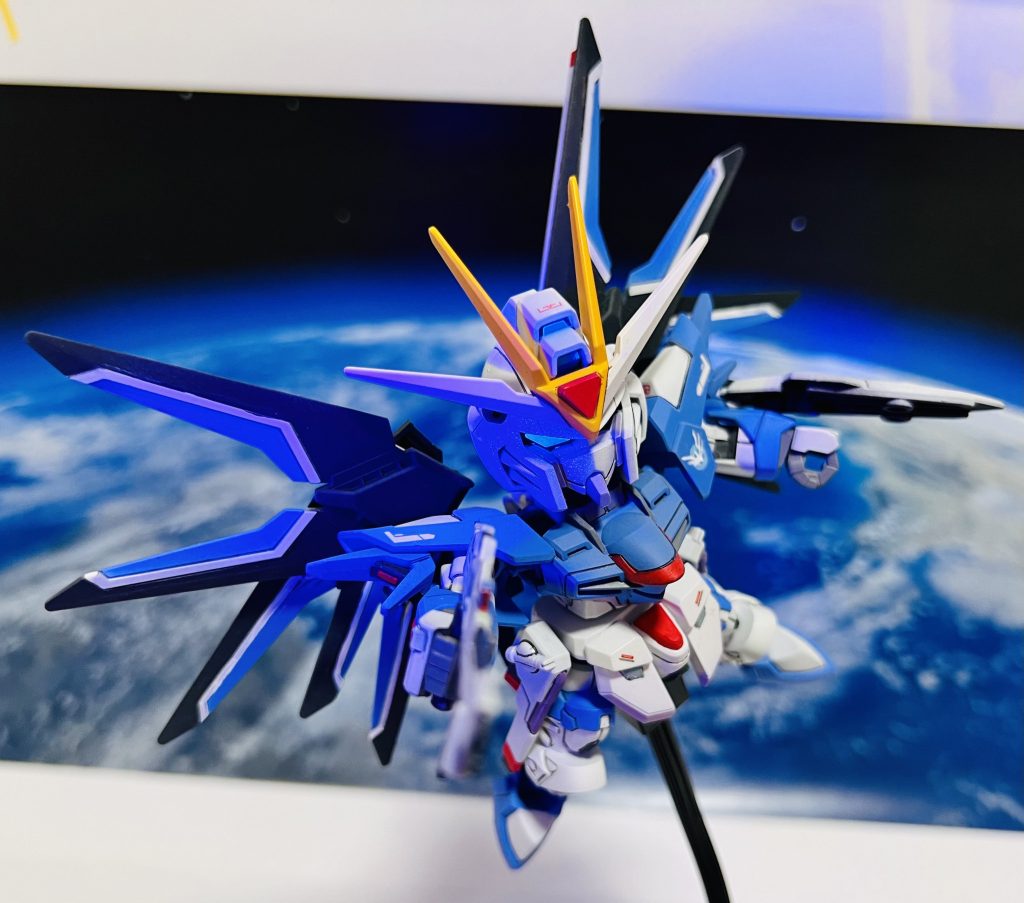 機動戦士ガンダムSEED FREEDAM SDガンダム EXスタンダード ライジングフリーダムガンダム 発進シーケンス風ジオラマ付き塗装済み完成品–4枚目/制作者：H4co Y