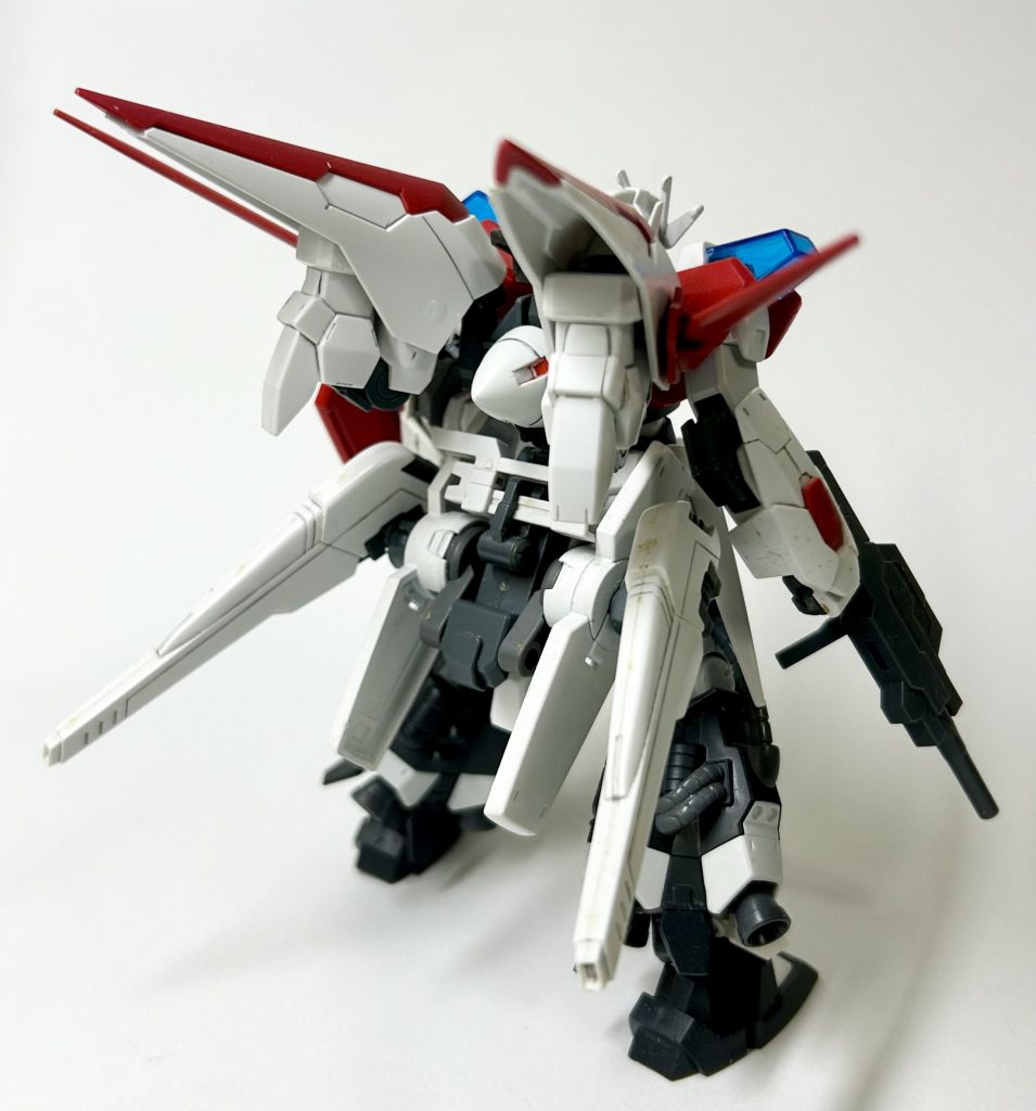 SHIFT-3のマッシブなシルエットを見るたびに、どうしてもトーレントガンダムの面影が見えたので、作って早々ですが、思い切って再改修してみました。改修前からは、主に腕部とバックパックが変更されています。