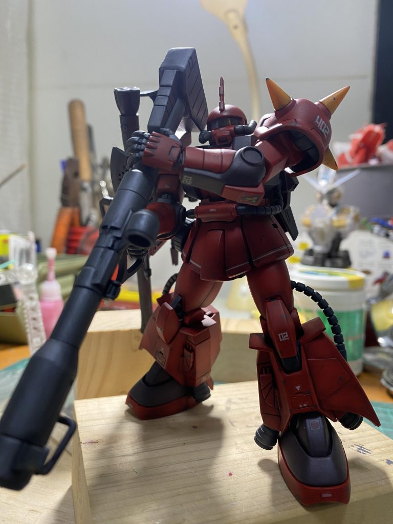 キットには平手が付属していない為、他キットからの流用で手の甲カバーはキットの物を使っています。