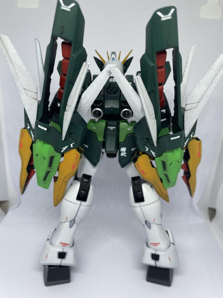 アルトロンガンダムEW–3枚目/制作者：どヘルニア・マックス・ウェル