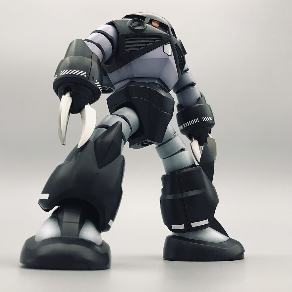 モノアイはHアイズをギリギリまで薄く加工してます