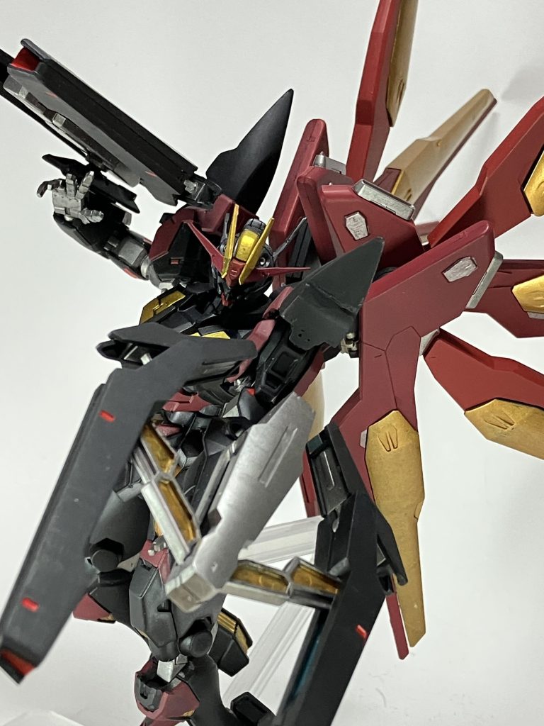 ストフリのバックパックですがドラグーン噴出機構はオミットしており純粋な機動力向上のパックになっています。