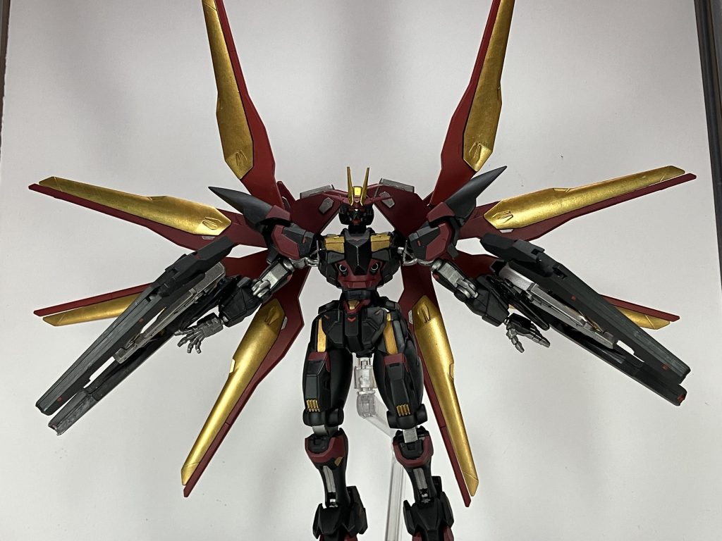 開始コンセプトが「金色塗りたい」から始めましたが、色合い的には大分まとまっているかな…？