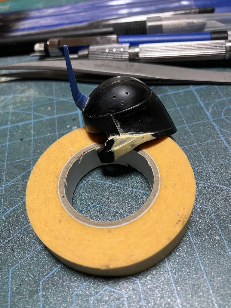 悩みに悩んで部隊兵セットを生け贄にケンプファーヘッドを召喚！ダクト部分は部隊兵の顔面を移植。ブチ穴を開けました。ツノだけはケンプファーから