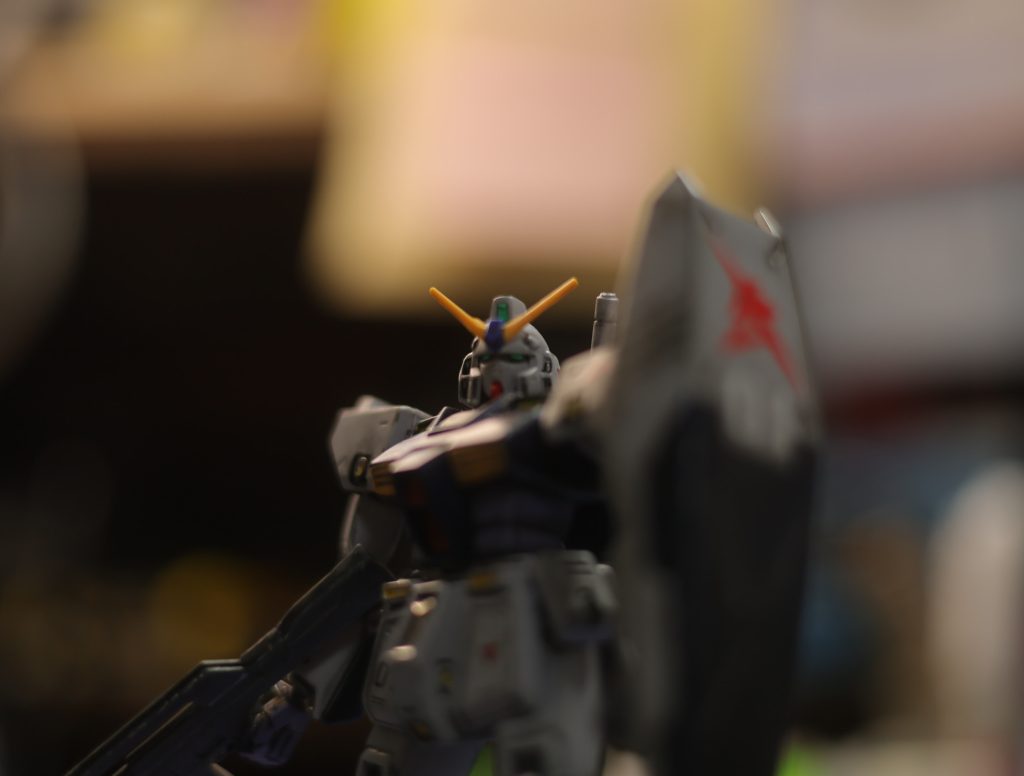 ガンダムNT-1 アレックス「バーニィ、君を忘れないよ」