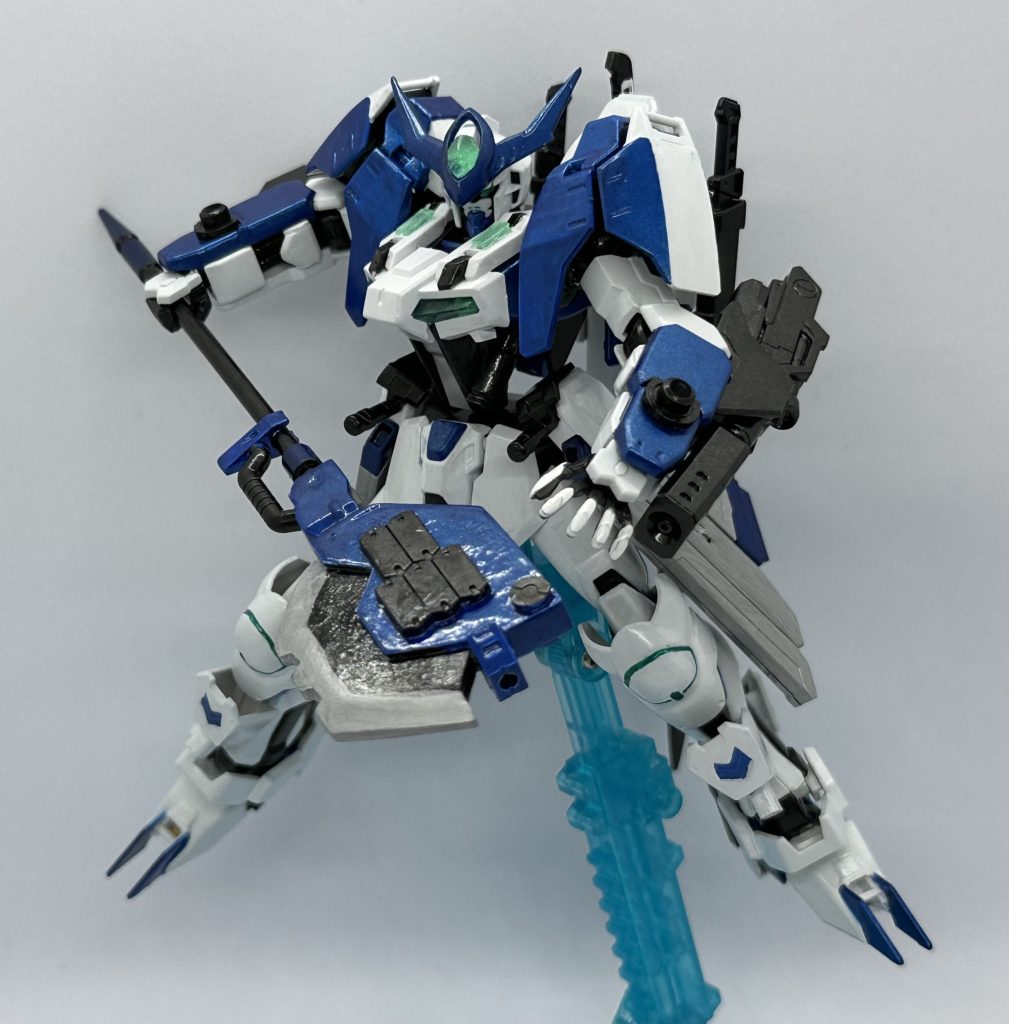 主兵装はプラ板積層で作ったハルバードオーバーホール前は調子乗ってデカいの色々持たせた結果肩の摩耗が半端なかったので加減して軽めにしています