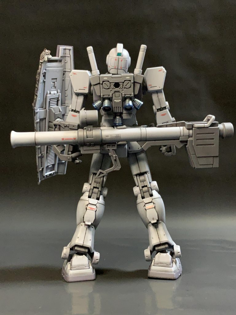 常時リミッターカットして高速移動している為、バーニアがいい感じに焼けている。というイメージです。