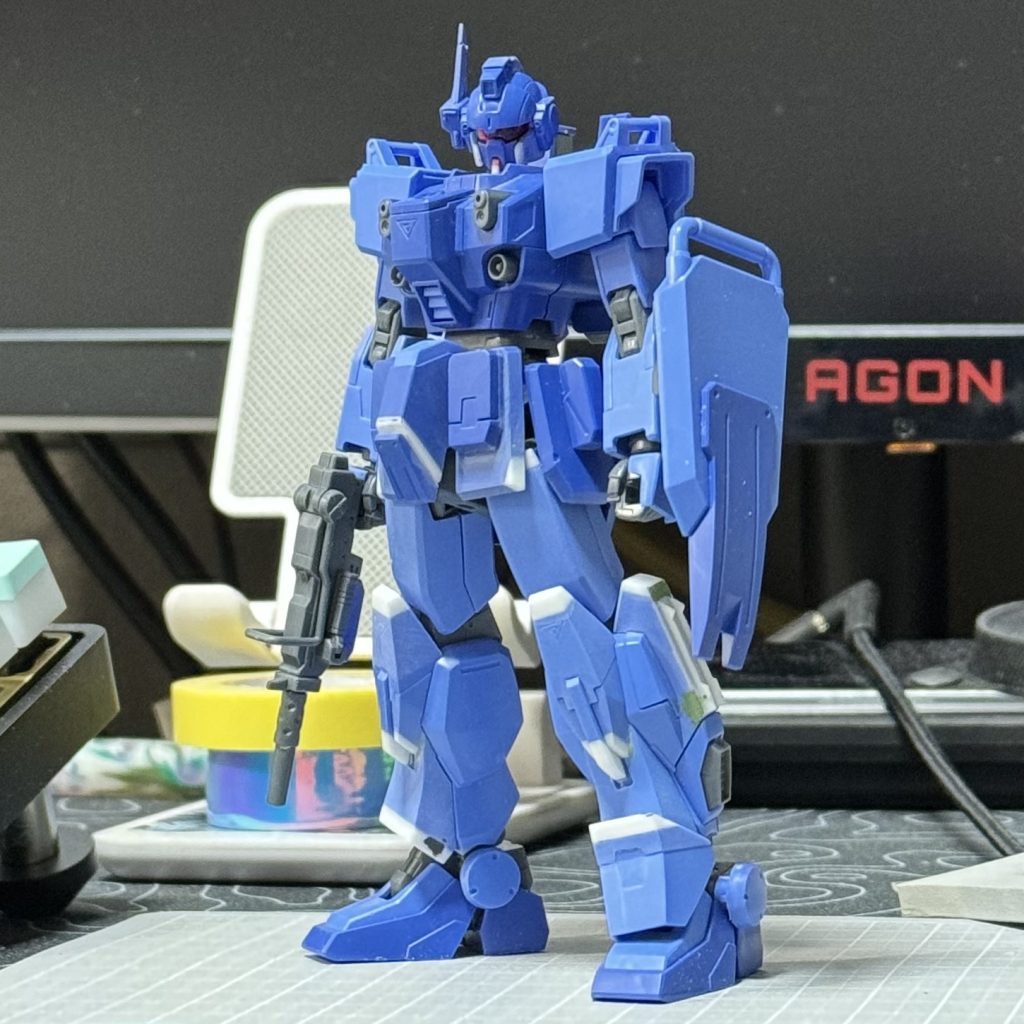 なんかとりあえずな感じでプラ板貼ってますコミック版とMSアーカイブの好みな所をピックして製作しています