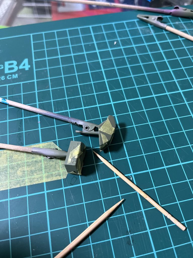 塗装はかなり時間かかりました。マスキング地獄。その後の段差を消す作業も意外と長かった、、。