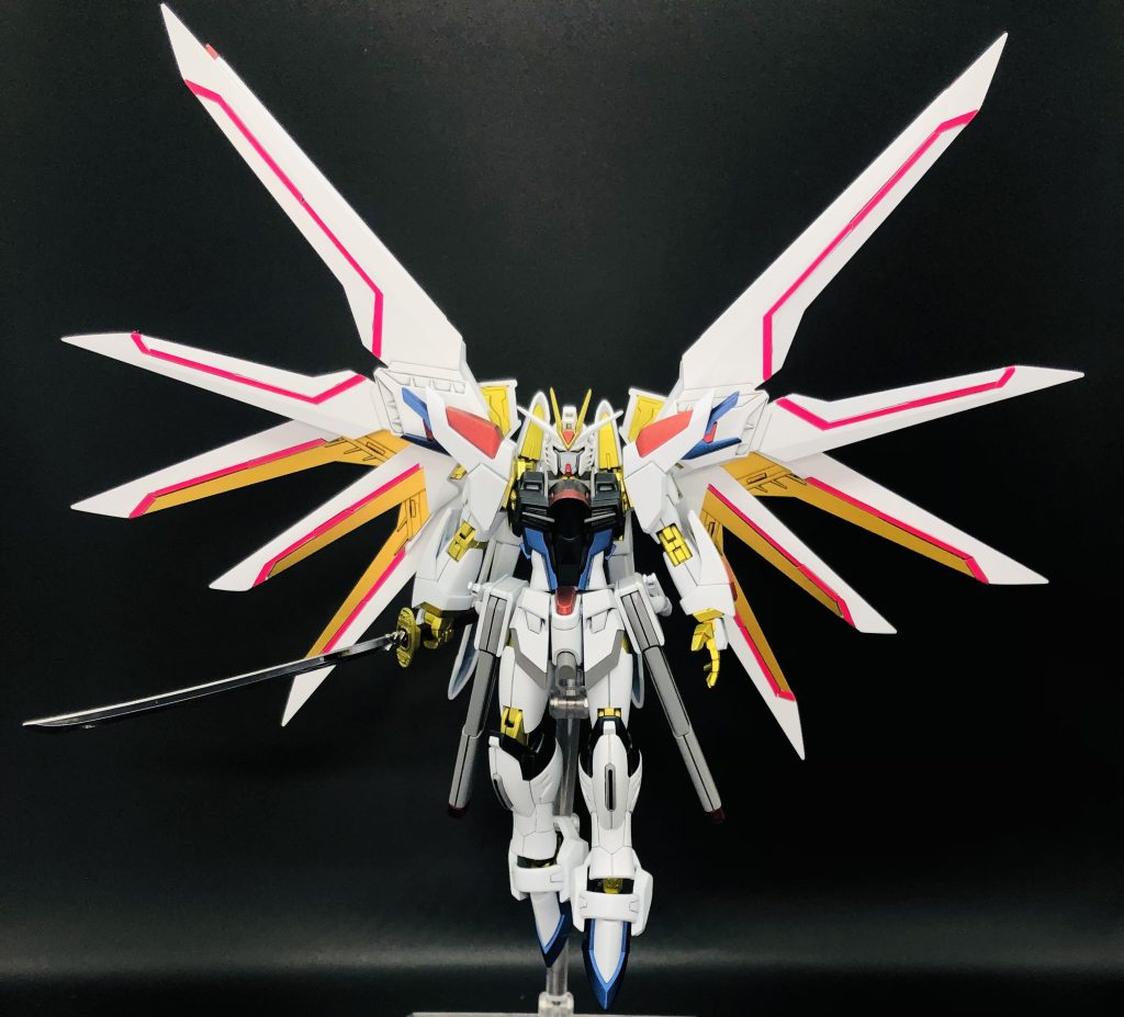 翼展開からの〜…RGアストレイレッドフレームから拝借したガーベラストレート✨😆