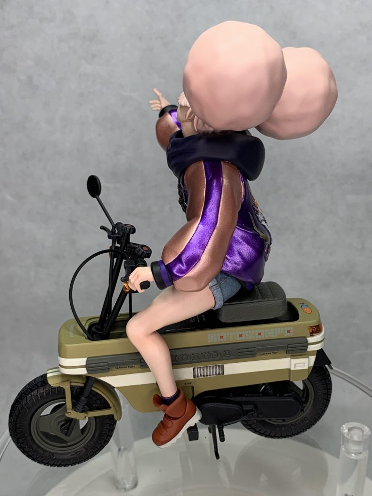 モトコンポはデミカラーに塗りました。