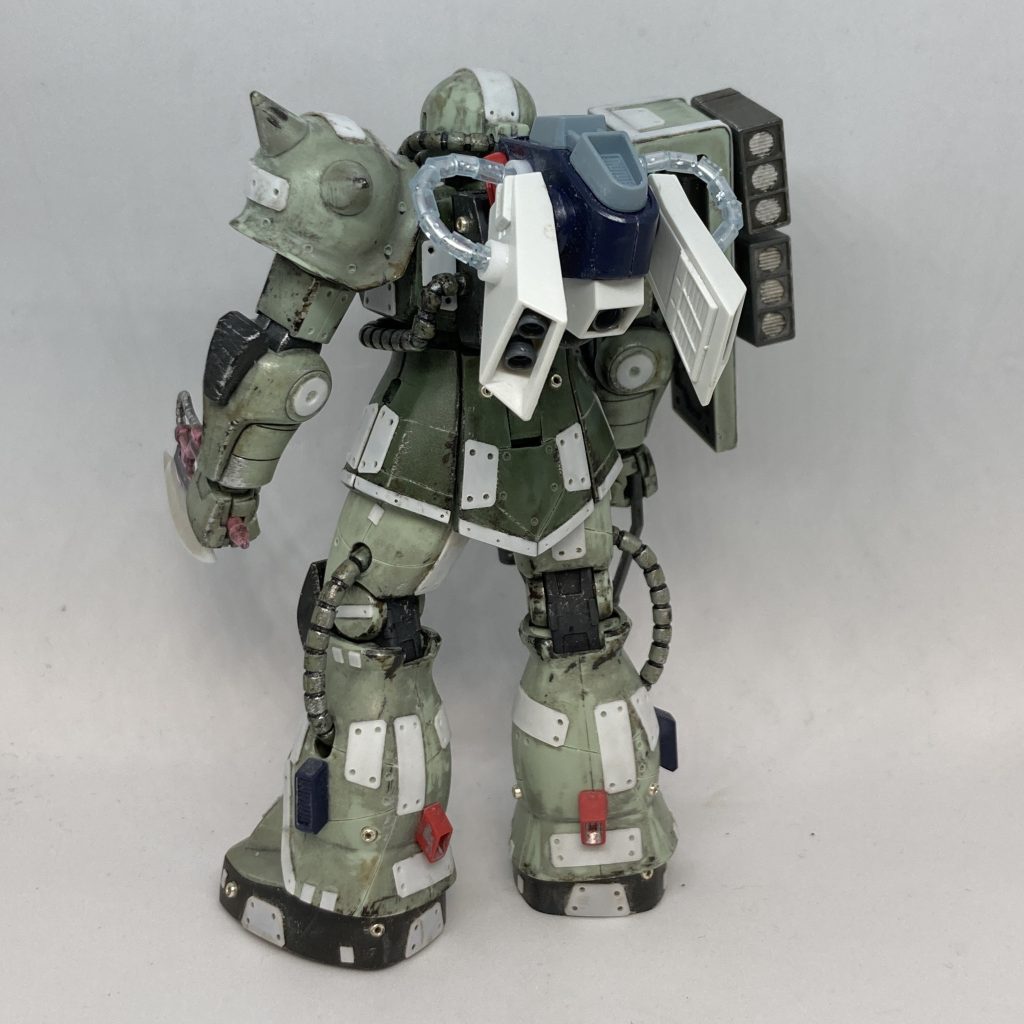 ジャンクパーツで、バックパックとディテールアップ。