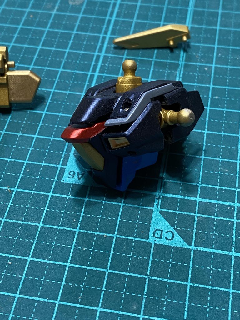 ボディの紺色はプリズムブループラック。使い方難しい色で毎回微調整してる感じがする。