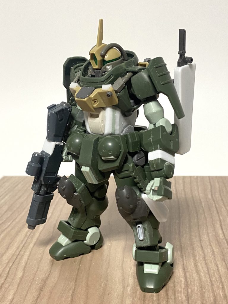 盛り1段階目。前腕延長、ライフル、マチェットケース制作。