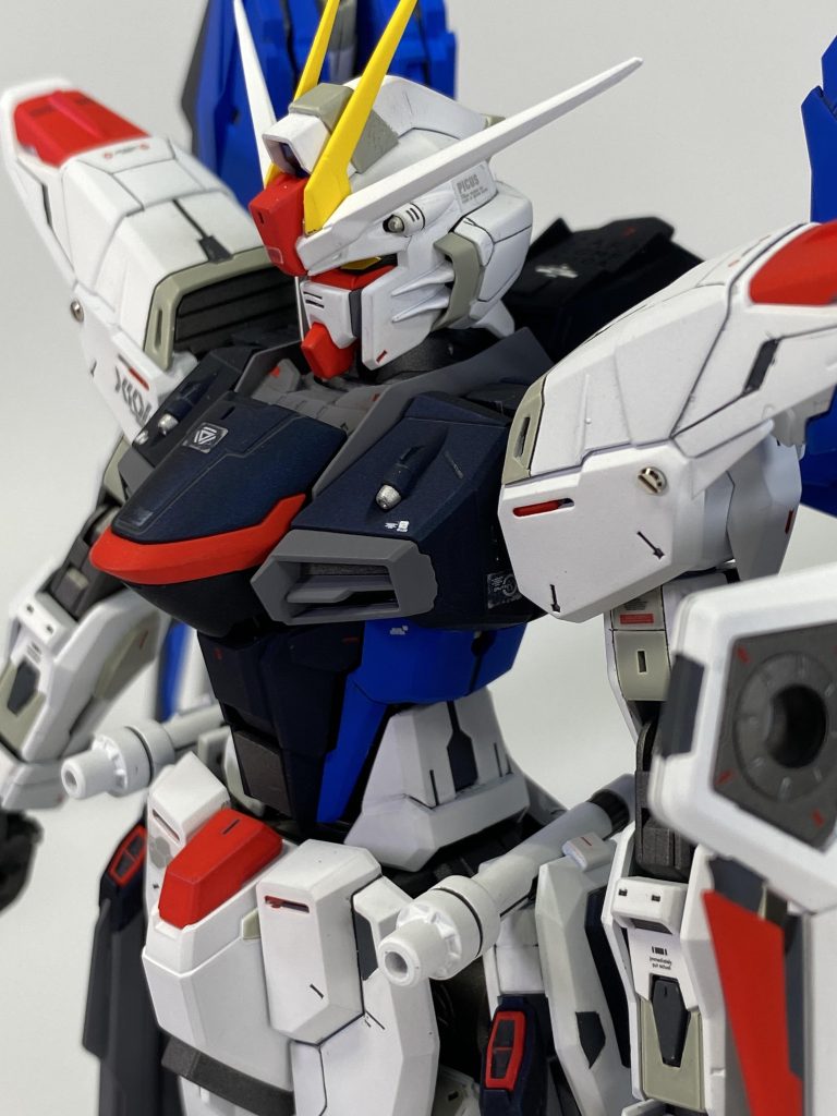 肩にメタルパーツを使ってみました