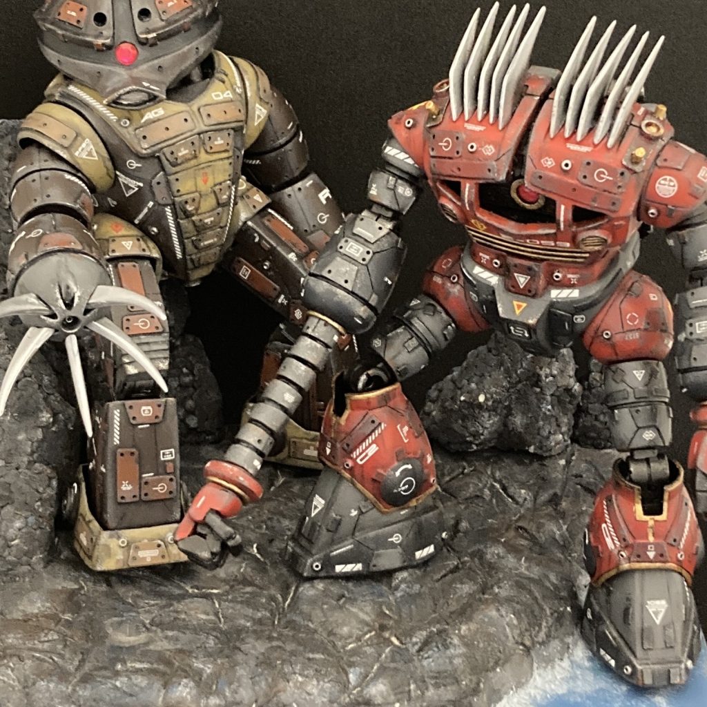 アッガイ部員(レギュラー)とゾゴック部員(補欠)。こちらも現場(ジャブロー)にて。