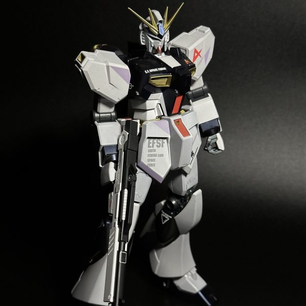 EG νガンダム & 1/144ブースターベッド