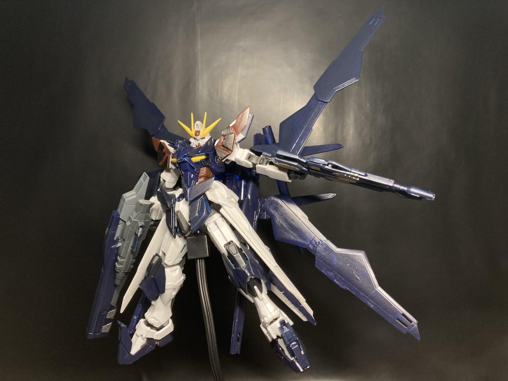 そしてこちらが本作品の目玉スタービルドストライクガンダムをイメージしたバックパックです!これがやりたかったスタービルドストライクガンダムの再販前に作ったのでどうしてもこれがやりたくて…