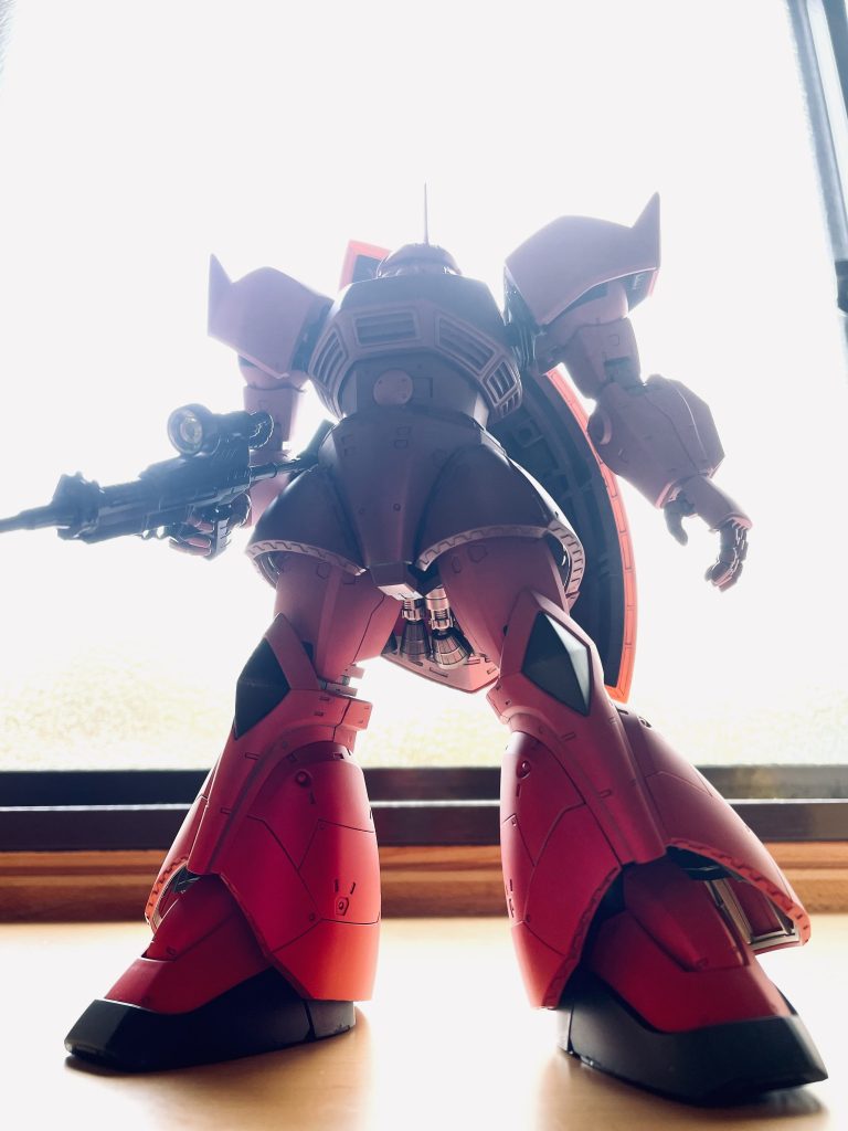 肩が奥まで嵌まらないのですが、強引にやると軸が折れそうで怖い……。