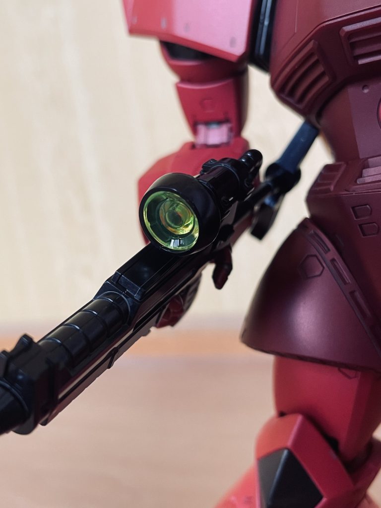 ライフルのレンズは奥に偏光シール貼ってます。