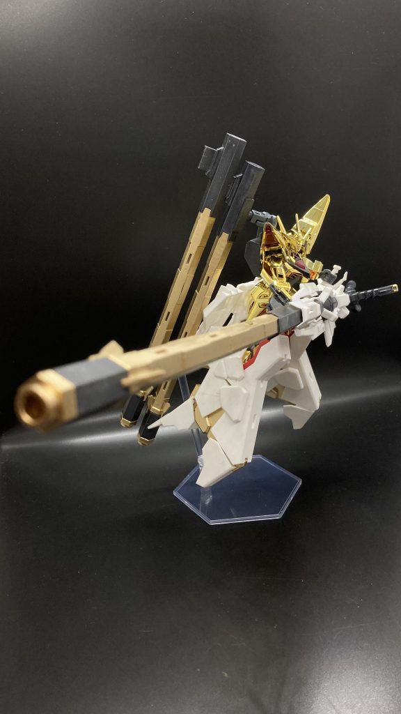 足の組み替えは必要ですがアカツキにも装備できます。