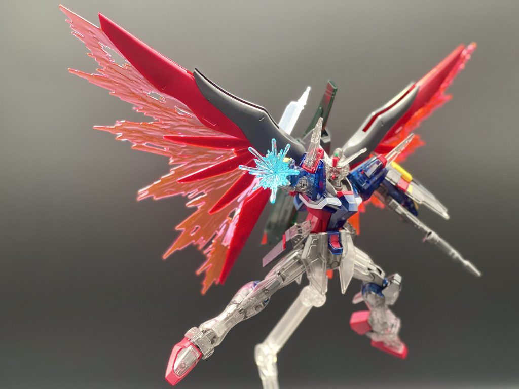 HGCEデスティニーのカラーバリエーションですが元々可動域が優秀なのでアクションポーズがいろいろ楽しめます‼️😆