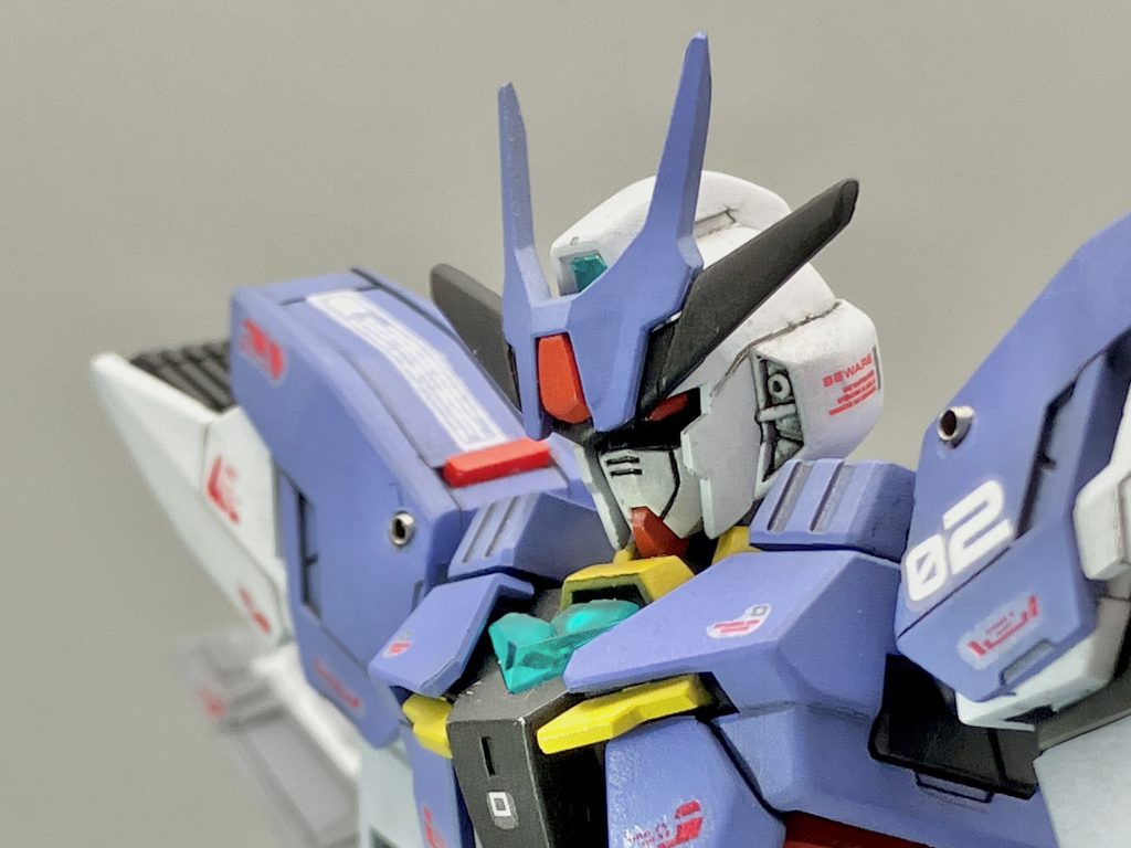 ブレードアンテナを黒でツインアイを赤にしてみたけどかなり悪顔になってしまった。これはこれでかっこいいかな…?